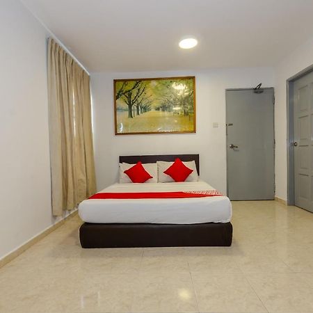 Oyo 1090 Hollitel Hotel Melaka Exteriér fotografie