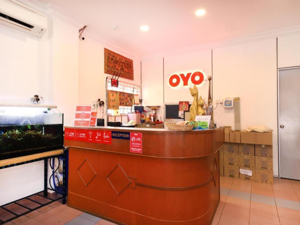 Oyo 1090 Hollitel Hotel Melaka Exteriér fotografie