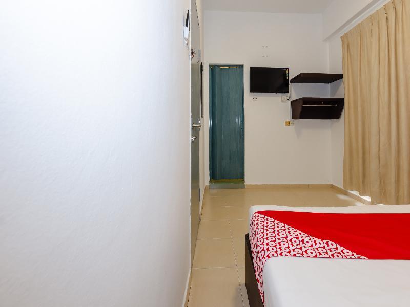Oyo 1090 Hollitel Hotel Melaka Exteriér fotografie